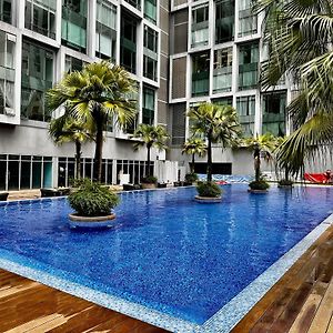 Soho Suites Klcc By Sky Multilink