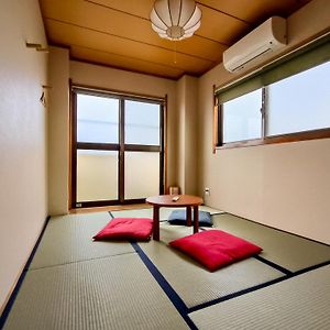 Suite à 2 Chambres à Coucher