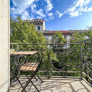 Casa Alberto Da Giussano, Elegante Bilocale In Centro Con Balcone Sul Parco