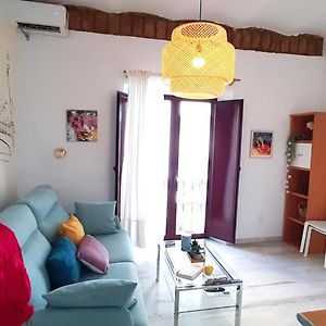 Lovely Center Apartments - Sunny Balcony Alfalfa