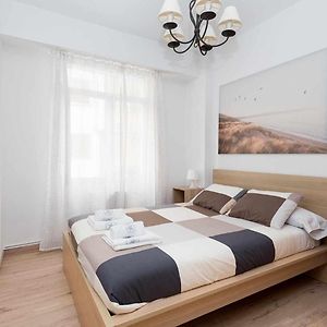 Appartement à 3 Chambres à Coucher