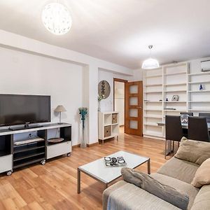 Tuguest Castaneda Apartment