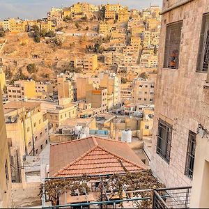 Villa Mira Guesthouse 1 - Downtown Central Amman - Al Diyrih