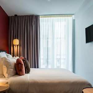 Chambre Confortable Lit King-Size