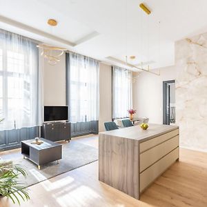 Appartement à 2 Chambres à Coucher