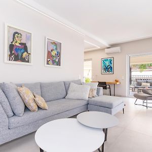 Sunny & Luxurious Penthouse With Terrace