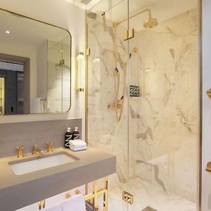 Chambre Lit Queen-Size