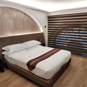 Arcadian Suite&Rooms