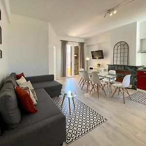 Appartement à 3 Chambres à Coucher