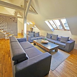 Appartement à 2 Chambres à Coucher