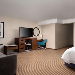 Chambre Lit King-Size avec Accès aux Personnes Handicapées