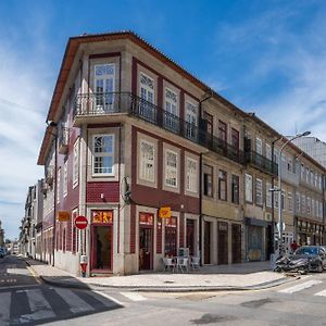 Host Wise - Comfortable Stunning Flats - City Center
