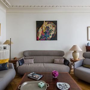 Veeve - Ambassador Hideaway