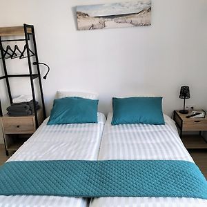 Mutum - Studios 2 Personnes Ou Duplex 5 Personnes , Idealement Places A 100M De La Plage