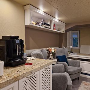R & R Apartments