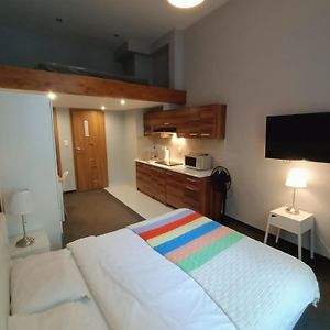 Studio de Luxe