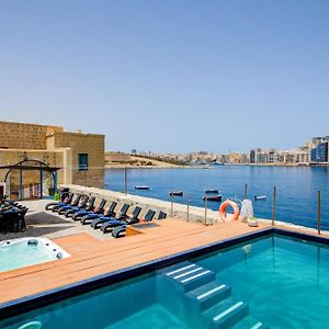 Valletta Waterfront Villa With Pool And Jacuzzi