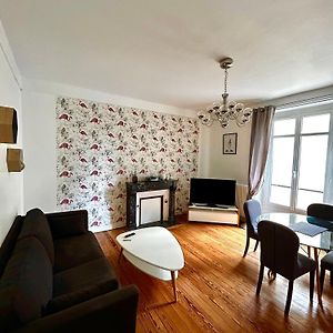 Appartement à 2 Chambres à Coucher