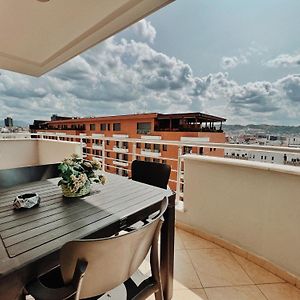 Cozy Rooftop Apartment - Your Home, Away From Home!