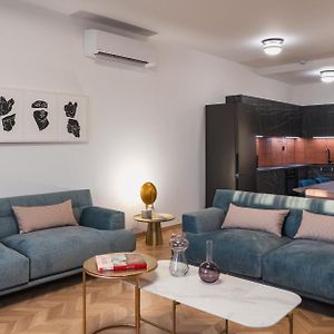 Appartement à 3 Chambres à Coucher