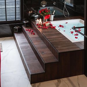 Art Penthouse With Jacuzzi - Krakow Center
