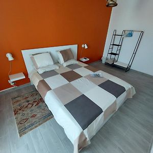 Al - Comfortable House