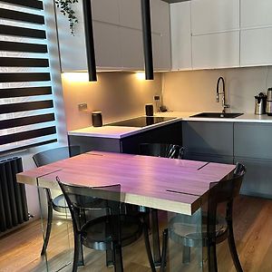 Lr Deluxe Apartments - Fondazione Prada - Metro M3