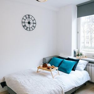 Warsaw Ochota - Top Location, Park&Tram Nearby - By Rentujemy