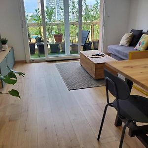 Appartement à 3 Chambres à Coucher