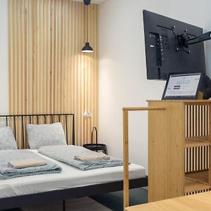 Rozsa Apartments - Jeremy