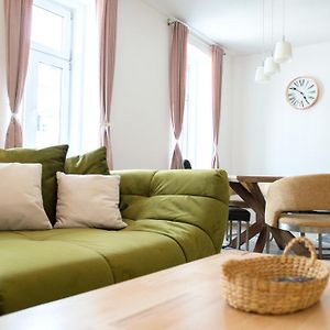 Appartement à 3 Chambres à Coucher