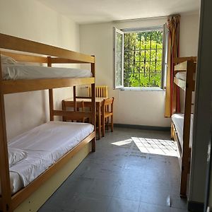 Chambre Juste Pour Hommes Dortoir