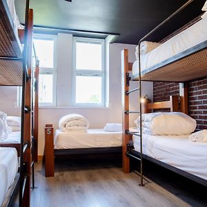 Dormitory Room Mixed
