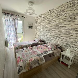 Victoria-T2-41m2-Balcon, wifi, linge, produits, ménage inclus