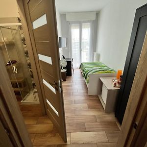 Private Bathroom Room