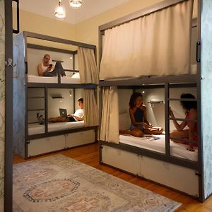 Dormitory Room Mixed