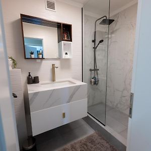 Appartement à 3 Chambres à Coucher