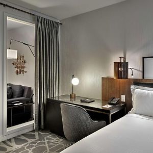 Suite à 1 Chambre à Coucher Lit King-Size