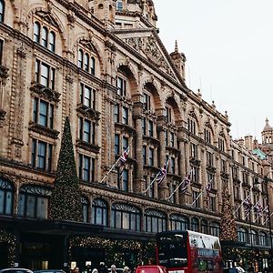 Fabrick Square Luxury City Centre Apartment