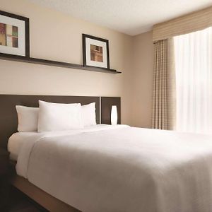 Suite Lit Queen-Size avec Accès aux Personnes Handicapées