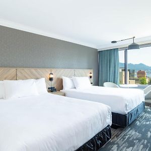 Chambre Standarde Tower Lit Queen-Size