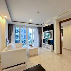 Grand Avenue Residence Condominium