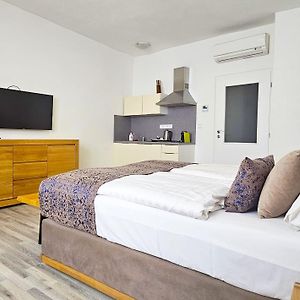 Historic Centre Aparthotel X