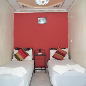 Chambre Budgétée Lit King-Size