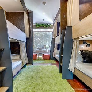 Dormitory Room Mixed