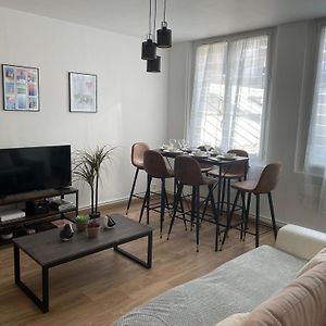 Appartement à 3 Chambres à Coucher