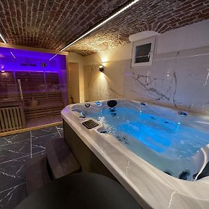 Le Bijou - Appartement, Sauna Et Jacuzzi - Lille