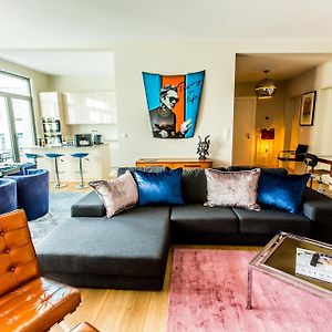 Appartement à 3 Chambres à Coucher