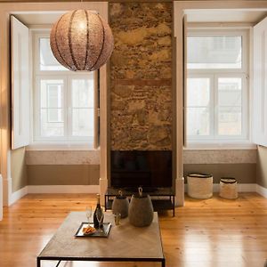 Traveling To Lisbon Cais do Sodre Apartments