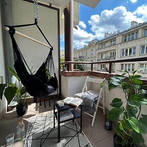 Oomph Warsaw Center Well Designed Apartment With Balcony
